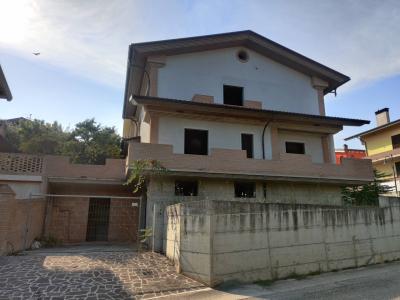 Villa in vendita