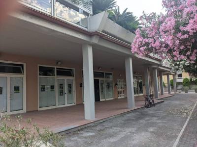 Locale commerciale in vendita