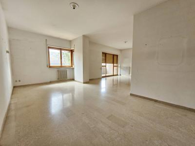 Appartamento in vendita