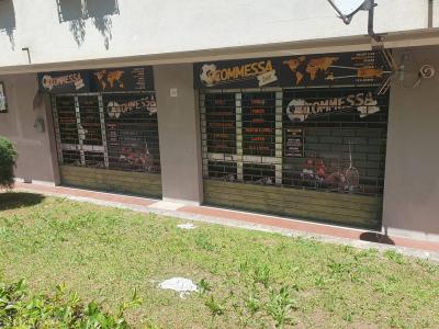 Locale commerciale in affitto