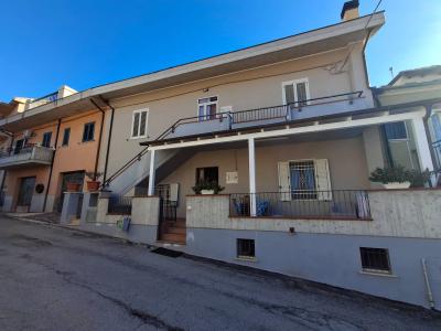 Casa singola in vendita