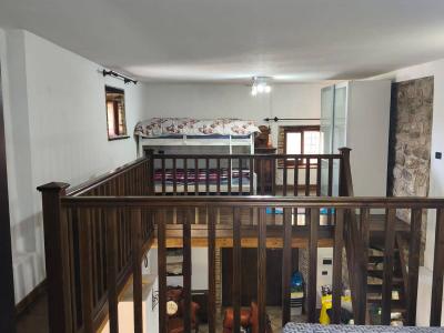 Appartamento con ingresso...