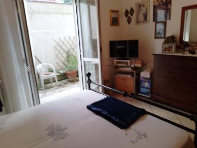 Appartamento con ingresso...